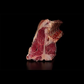 T-bone-di-bue-nero-castrato-Black-Angus